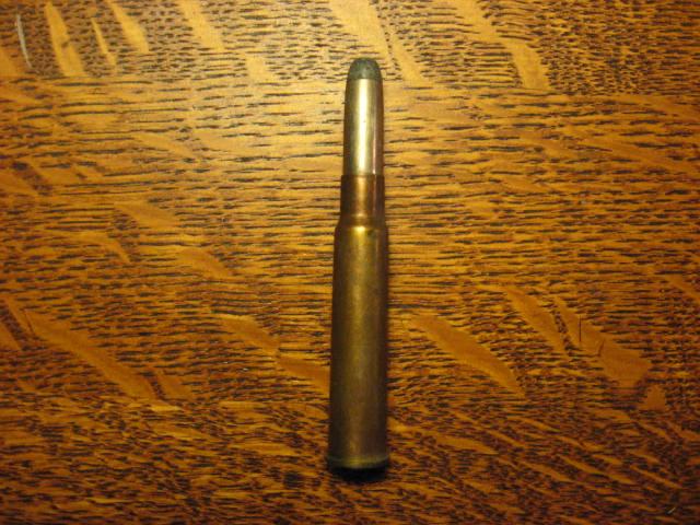 De første kugler med kappe