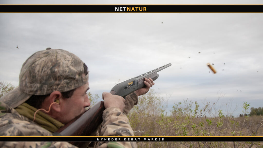 Halvautomatisk haglbøsse